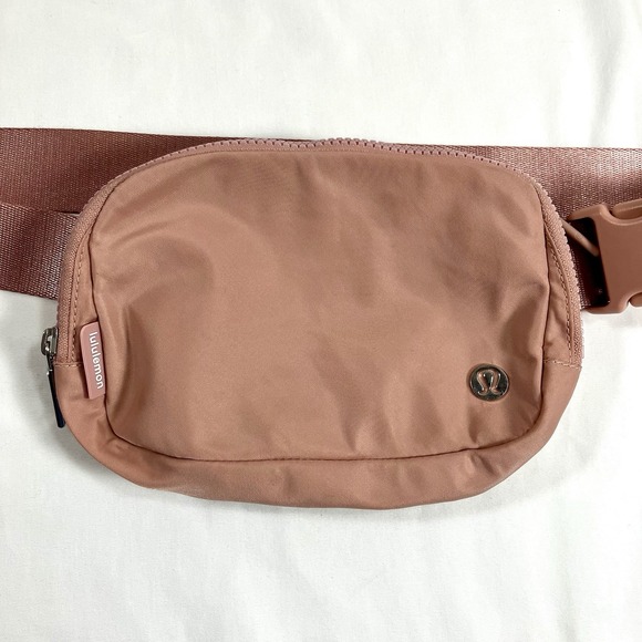 Lululemon Everywhere Belt Bag 1L Pink Haze Crossbody Waist Pack Active Sport Bag - Picture 1 of 11